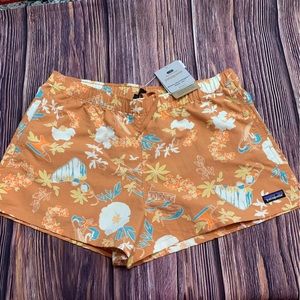 NWT Patagonia Barely Baggies 2 1/2” Women’s Shorts